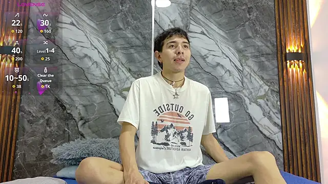 NoahWalker   online show from 06-29-26, 11:21