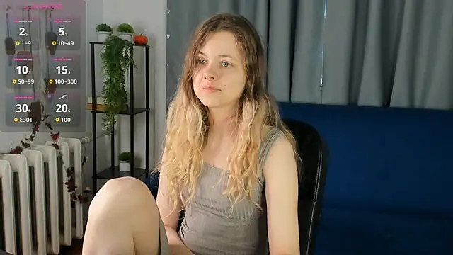 Snapshot of Glitch_Doll chatting on 04-30-26, 05:14 Glitch Doll online show from 04-30-26, 05:14