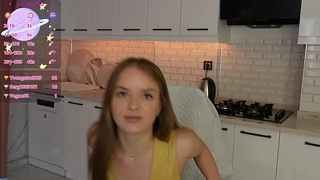 lunaaauraaaa online show from 05-12-26, 03:29