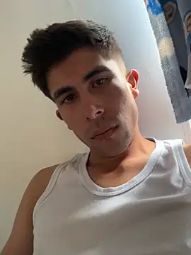 Luis-avatar online show from 04-15-26, 07:07