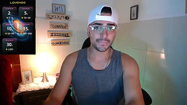 Snapshot of andders_ chatting on 05-23-26, 12:53 andders online show from 05-23-26, 12:53
