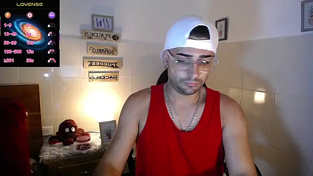 Snapshot of andders_ chatting on 04-28-26, 02:10 andders online show from 04-28-26, 02:10