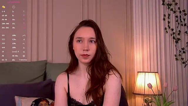Snapshot of Suzaneey chatting on 05-01-26, 06:24 Suzaneey online show from 05-01-26, 06:24