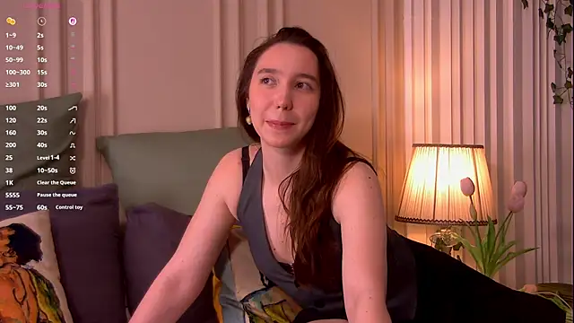 Snapshot of Suzaneey chatting on 04-29-26, 07:42 Suzaneey online show from 04-29-26, 07:42