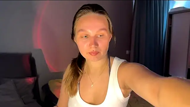 Snapshot of secretnaya_girl chatting on 05-29-26, 07:36 secretnaya girl online show from 05-29-26, 07:36