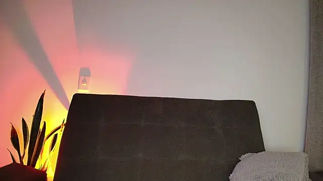 Alyssa and DAngelo online show from 06-25-26, 05:12