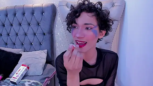 Anaciet Evans online show from 04-19-26, 04:02