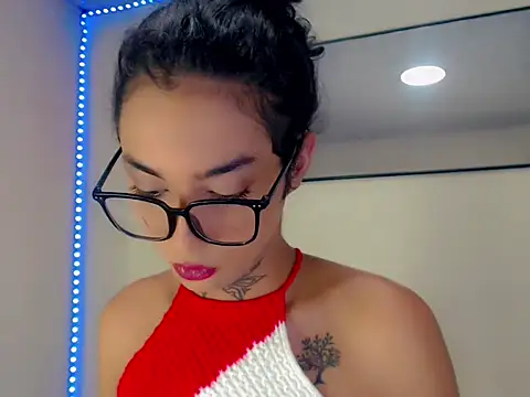 Darianna A online show from 05-16-26, 08:52
