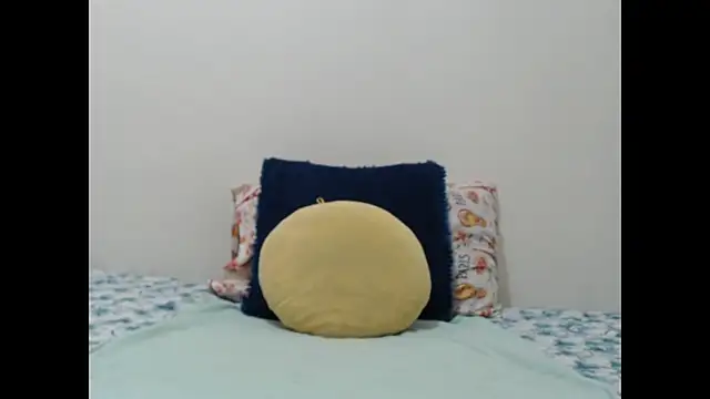 Snapshot of zaphiro_skye chatting on 05-13-26, 10:11 zaphiro skye online show from 05-13-26, 10:11