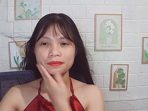 -Lucie-e online show from 05-20-26, 01:41