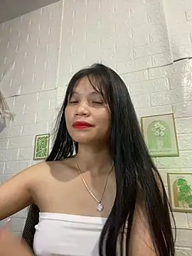 -Lucie-e online show from 05-31-26, 02:23