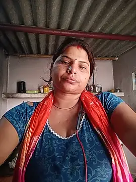 Snapshot of Bebonew1 chatting on 05-30-26, 01:01 Bebonew1 online show from 05-30-26, 01:01
