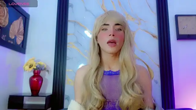 esmeralda negrette online show from 04-16-26, 04:13