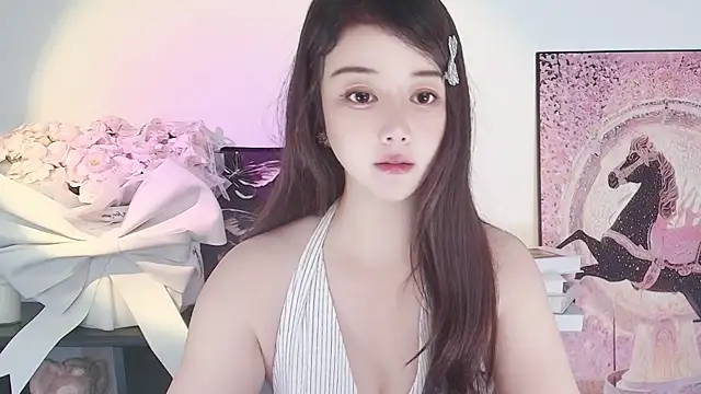 Snapshot of Moon-66 chatting on 04-19-26, 04:35 Moon-66 online show from 04-19-26, 04:35