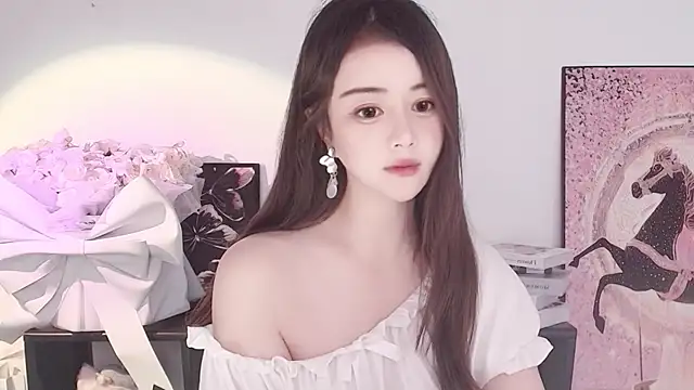 Snapshot of Moon-66 chatting on 04-26-26, 11:35 Moon-66 online show from 04-26-26, 11:35
