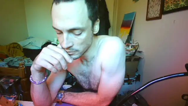 Snapshot of JohnnyMoves chatting on 07-18-26, 06:27 JohnnyMoves online show from 07-18-26, 06:27