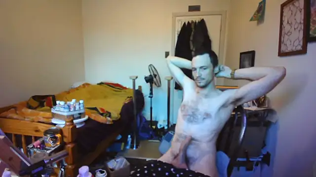 Snapshot of JohnnyMoves chatting on 07-21-26, 10:33 JohnnyMoves online show from 07-21-26, 10:33