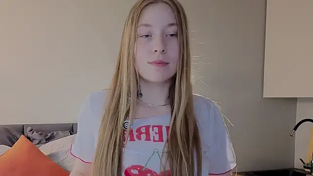 ShowmeYourfetish online show from 06-16-26, 04:12