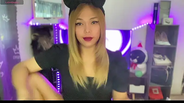 Snapshot of hannaBaby_lisyos11 chatting on 06-10-26, 12:56 hannaBaby lisyos11 online show from 06-10-26, 12:56