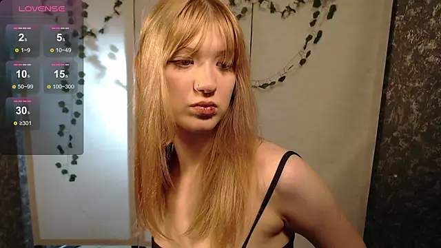Lina Wi online show from 04-30-26, 08:57