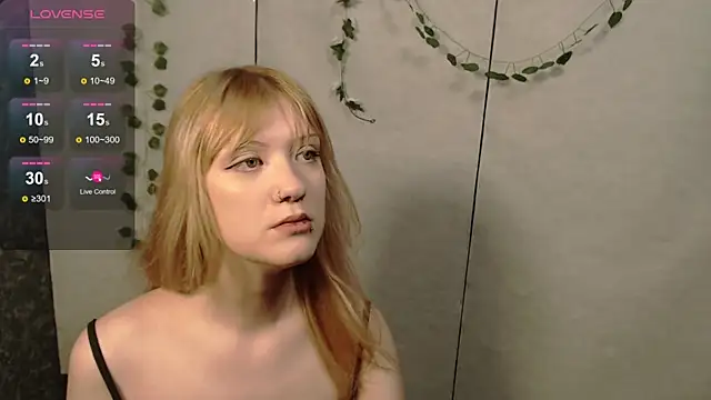 Lina Wi online show from 04-30-26, 08:16