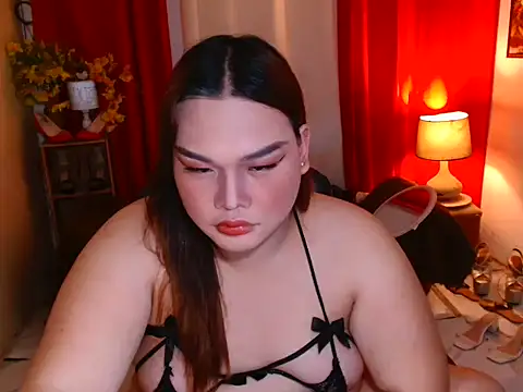 Snapshot of MargaretLim chatting on 05-16-26, 01:59 MargaretLim online show from 05-16-26, 01:59