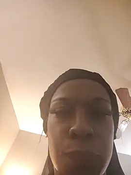 MZFANTZYHONEY online show from 04-26-26, 10:12