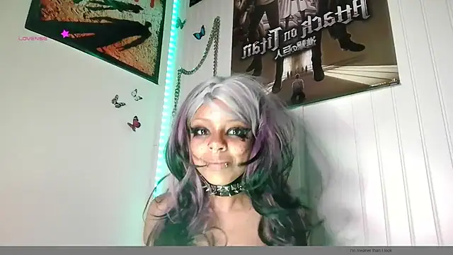 Snapshot of nerdyhotgoth chatting on 06-19-26, 05:13 nerdyhotgoth online show from 06-19-26, 05:13