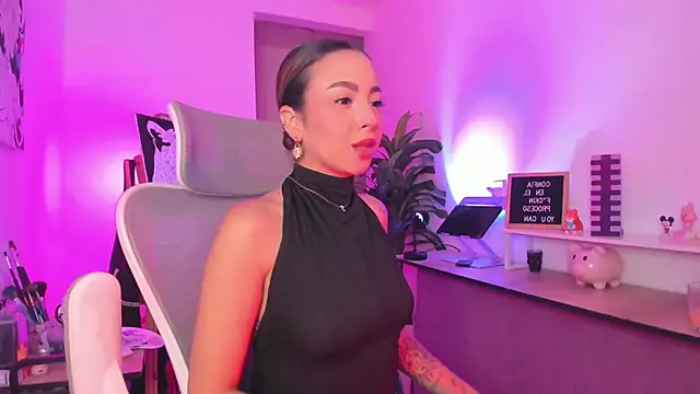 Snapshot of LilitMalkova chatting on 05-04-26, 02:37 LilitMalkova online show from 05-04-26, 02:37