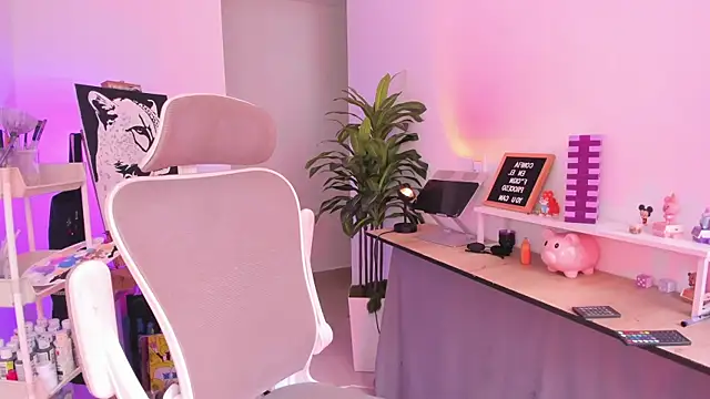 Snapshot of LilitMalkova chatting on 05-07-26, 10:24 LilitMalkova online show from 05-07-26, 10:24