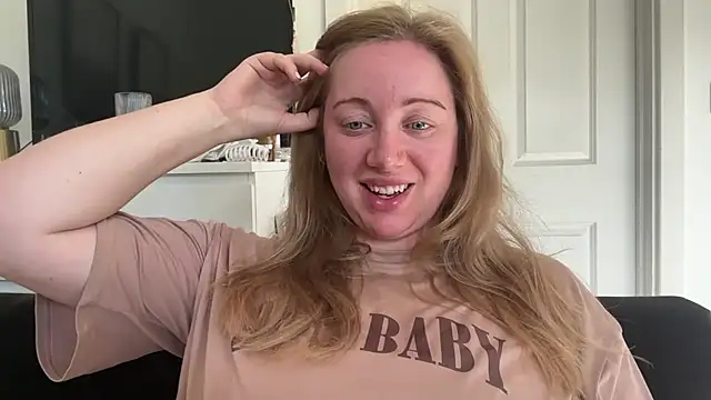 arielsweetieee online show from 06-09-26, 07:53