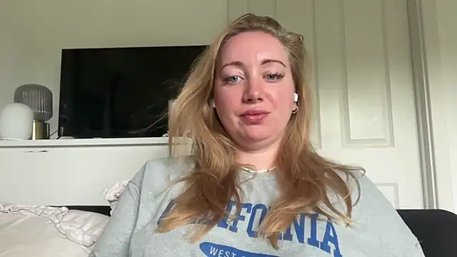 arielsweetieee online show from 06-20-26, 07:24
