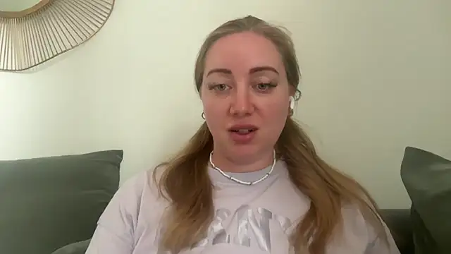 arielsweetieee online show from 06-30-26, 08:58