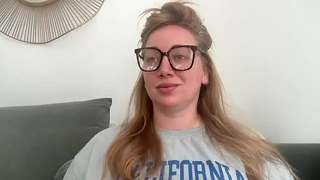arielsweetieee online show from 06-28-26, 08:53