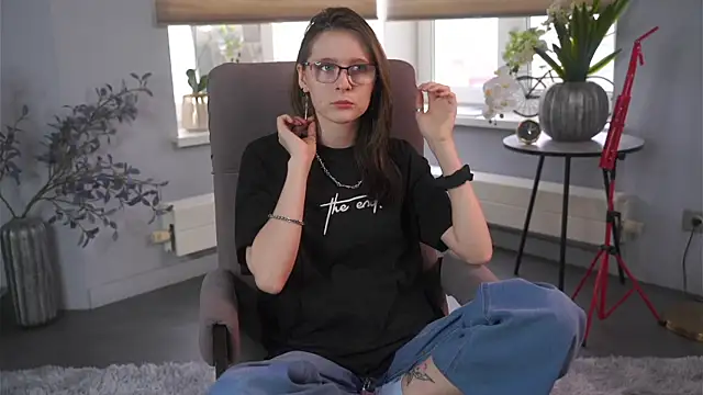 LinnLandsman online show from 04-18-26, 12:07