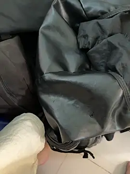 subi hihi online show from 04-22-26, 08:54