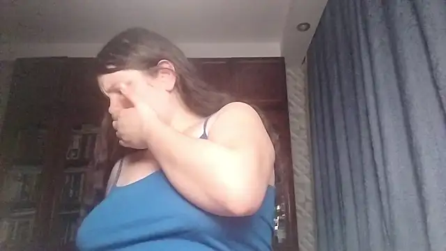 Snapshot of BeatriceMolands chatting on 04-20-26, 06:20 BeatriceMolands online show from 04-20-26, 06:20