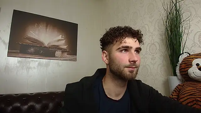 KyloEast online show from 05-02-26, 05:56