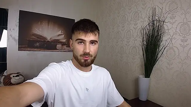 KyloEast online show from 07-28-26, 04:42