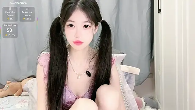 Snapshot of XiaoMei-iiiiii chatting on 05-10-26, 06:39 XiaoMei-iiiiii online show from 05-10-26, 06:39