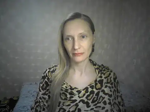 Snapshot of LunaBelle8 chatting on 05-02-26, 05:51 LunaBelle8 online show from 05-02-26, 05:51
