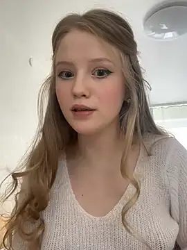 Snapshot of LilianHowards chatting on 05-04-26, 11:13 LilianHowards online show from 05-04-26, 11:13