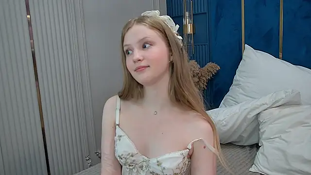 LilianHowards online show from 06-21-26, 09:59