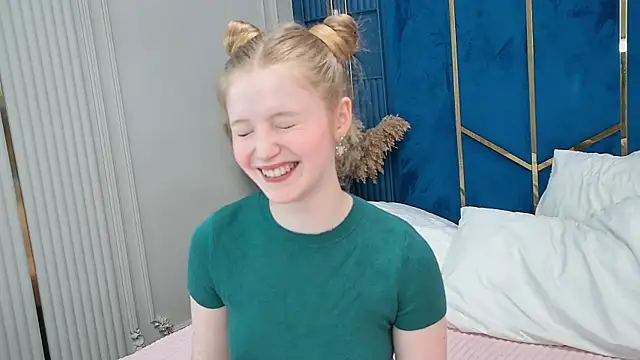 LilianHowards online show from 06-30-26, 07:41