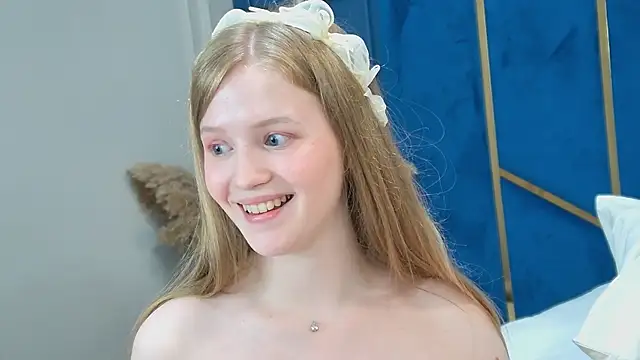 LilianHowards online show from 07-08-26, 01:12