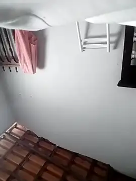 UvaMineirinha online show from 04-17-26, 04:54