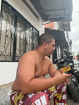 Snapshot of Patricio_02 chatting on 07-19-26, 11:40 Patricio 02 online show from 07-19-26, 11:40