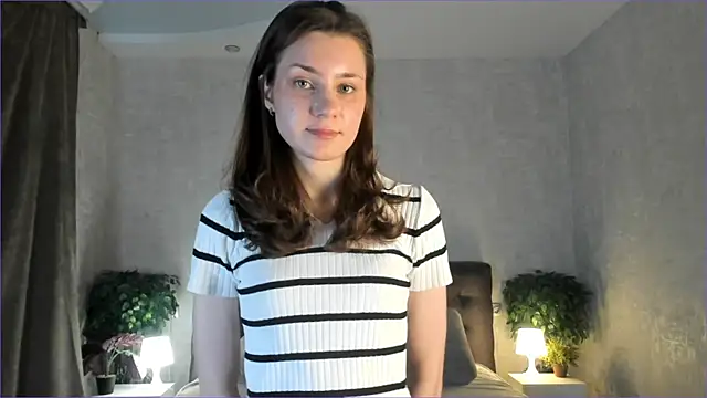 Snapshot of MauriceWireman chatting on 05-14-26, 04:59 MauriceWireman online show from 05-14-26, 04:59