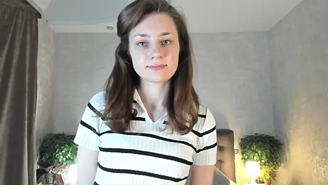 Snapshot of MauriceWireman chatting on 05-18-26, 05:18 MauriceWireman online show from 05-18-26, 05:18