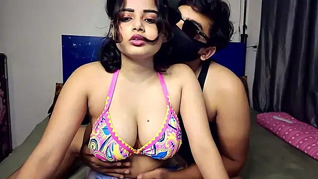 Snapshot of couple_hot43 chatting on 07-29-26, 10:14 couple hot43 online show from 07-29-26, 10:14